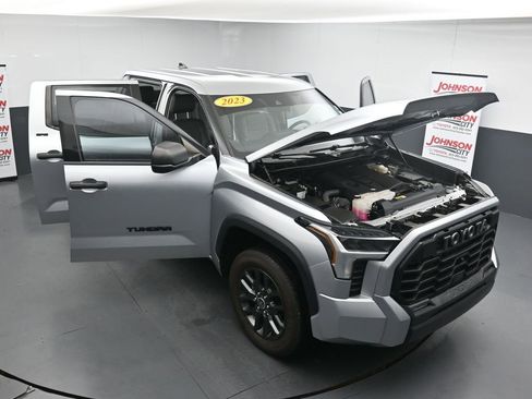 Used 2023 Toyota Tundra SR5 AWD/4WD image 39