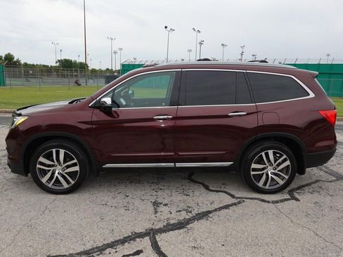 Used 2016 Honda Pilot Elite image 4