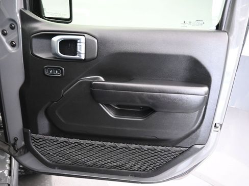 Used 2021 Jeep Wrangler Rubicon image 33