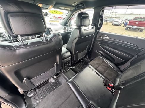 Used 2022 Jeep Grand Cherokee Laredo X AWD/4WD image 23