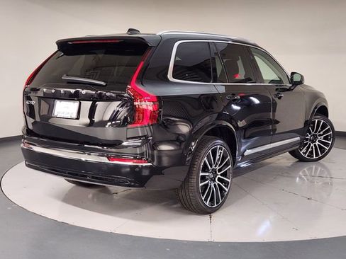 New 2026 Volvo XC90 B6 Plus AWD/4WD image 2