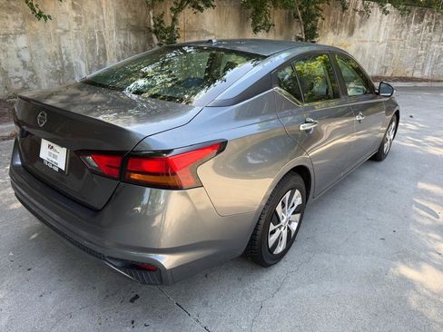 Used 2020 Nissan Altima 2.5 S FWD image 5