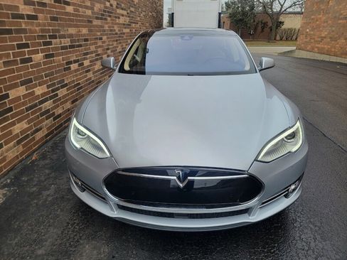 Used 2015 Tesla Model S RWD image 6