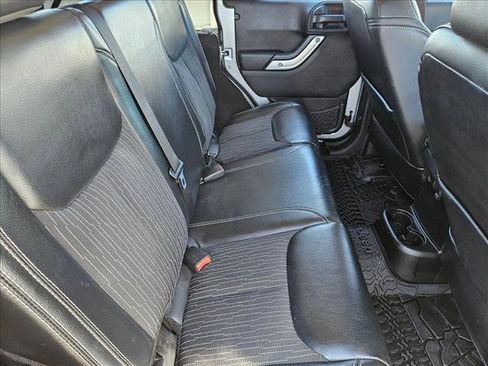 Used 2014 Jeep Wrangler Freedom Edition image 19