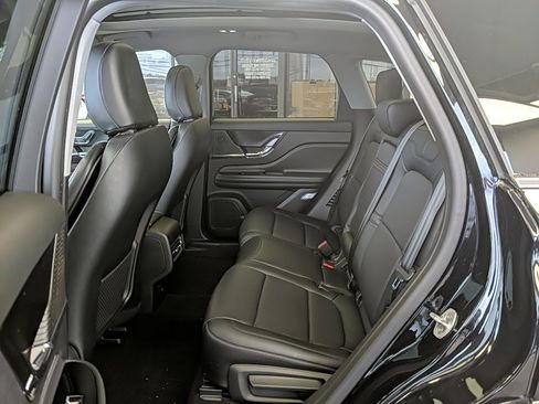 Certified 2022 Lincoln Corsair Grand Touring image 12