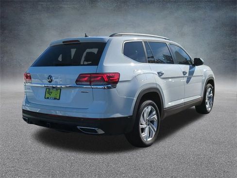 Used 2021 Volkswagen Atlas SE w/ Panoramic Sunroof Package image 9