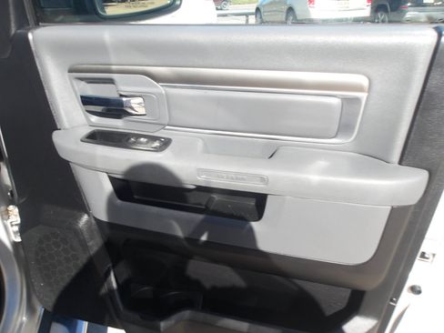 Used 2014 RAM 1500 Lone Star image 9