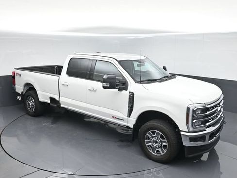 Used 2024 Ford F250 Lariat w/ Lariat Ultimate Package AWD/4WD image 39
