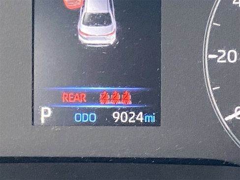 Certified 2025 Toyota Corolla SE image 34