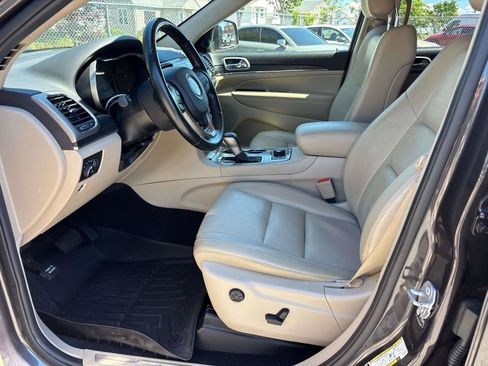 Certified 2021 Jeep Grand Cherokee Limited AWD/4WD image 10