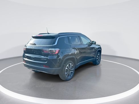 Used 2023 Jeep Compass Limited w/ Sun and Sound Group AWD/4WD image 9
