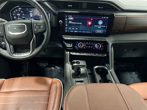Certified 2025 GMC Sierra 1500 Denali Ultimate image 11