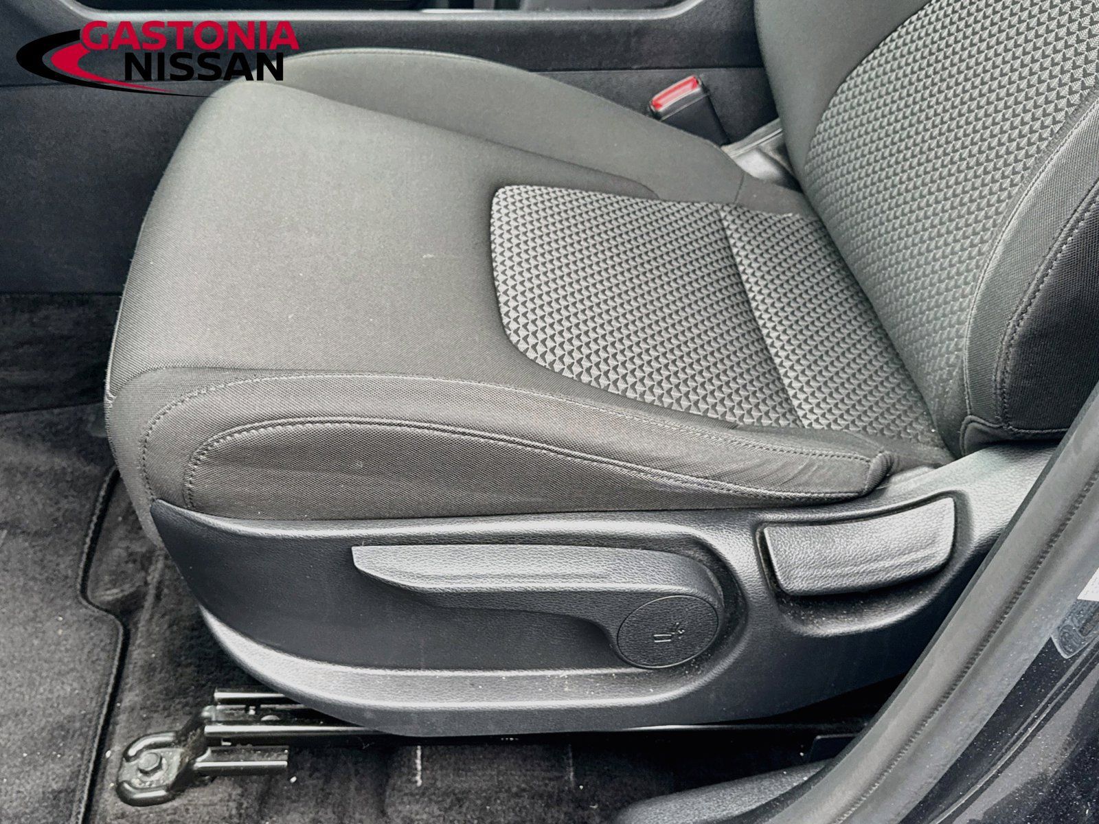 Used 2025 Kia Sportage LX FWD image 23