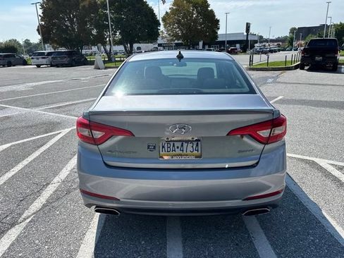 Used 2016 Hyundai Sonata Sport w/ Option Group 1V FWD image 8