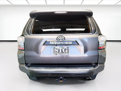 Used 2019 Toyota 4Runner TRD Off-Road Premium AWD/4WD image 5