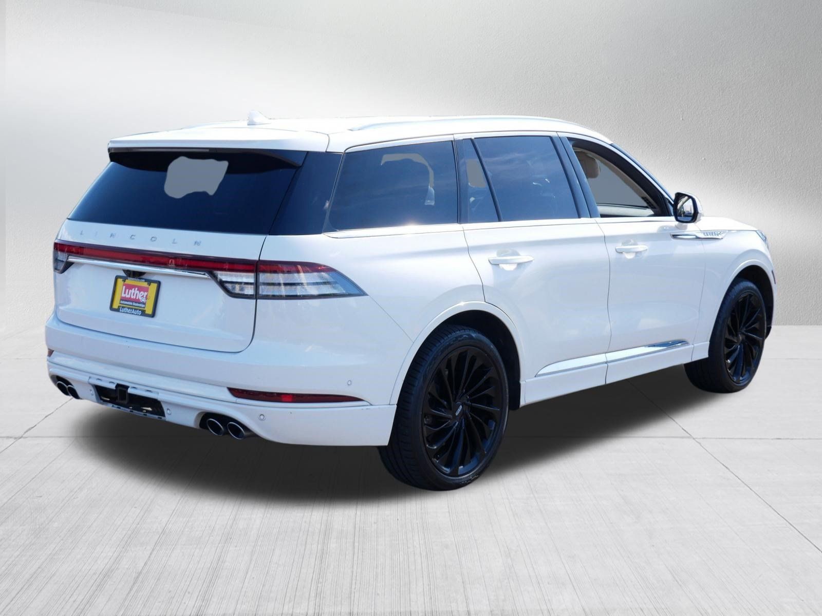 Used 2022 Lincoln Aviator Reserve w/ Equipment Group 201A AWD/4WD image 7