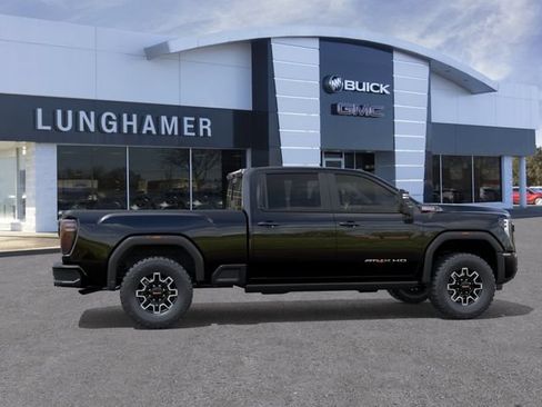 New 2026 GMC Sierra 2500 AT4X w/ LPO, Black Badging Package AWD/4WD image 5