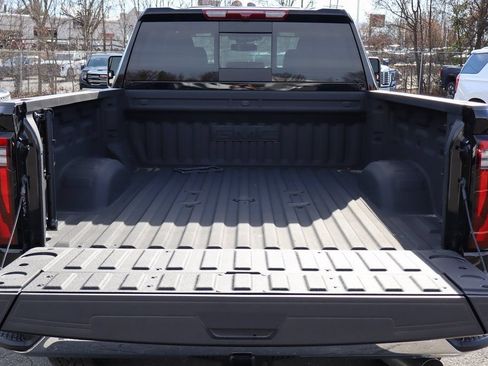 New 2025 GMC Sierra 2500 SLT w/ SLT Convenience Package AWD/4WD image 8