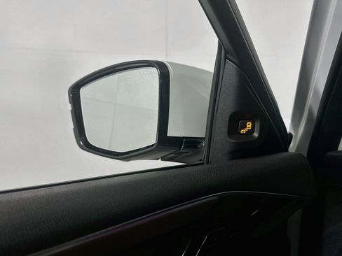 Used 2022 Acura MDX SH-AWD w/ Technology Package image 16