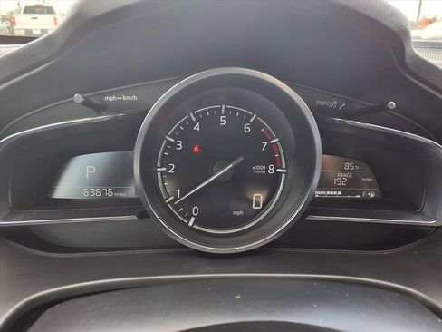 Used 2018 MAZDA MAZDA3 Grand Touring image 12