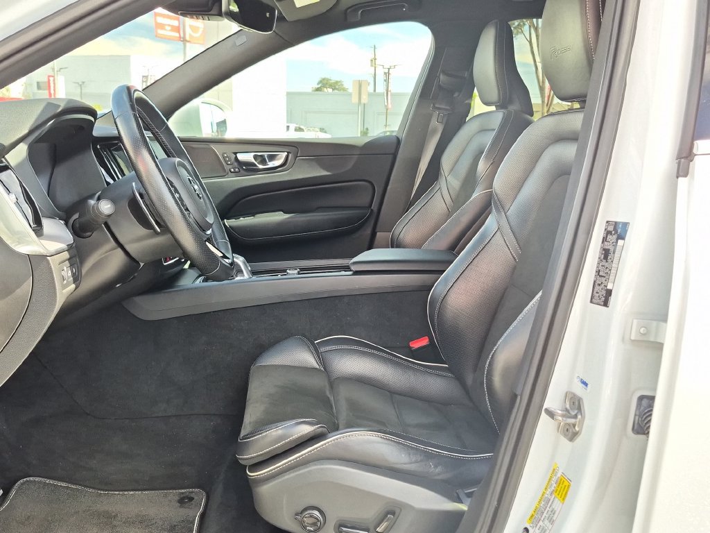 Used 2019 Volvo XC60 T8 R-Design w/ Advanced Package AWD/4WD image 15