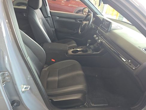 Used 2023 Honda Civic Sport image 11