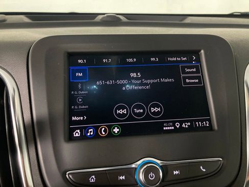 Used 2024 Chevrolet Equinox LT image 3