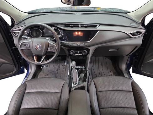 Used 2023 Buick Encore GX Essence w/ Experience Buick Package image 9