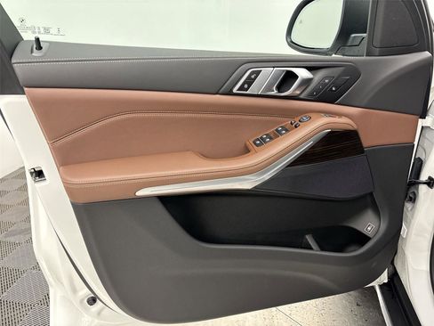 New 2026 BMW X5 xDrive50e w/ Climate Comfort Package image 26