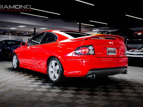 Used 2006 Pontiac GTO image 2