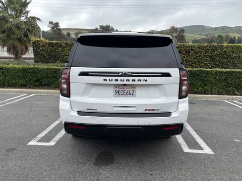 Used 2023 Chevrolet Suburban RST w/ Luxury Package AWD/4WD image 6