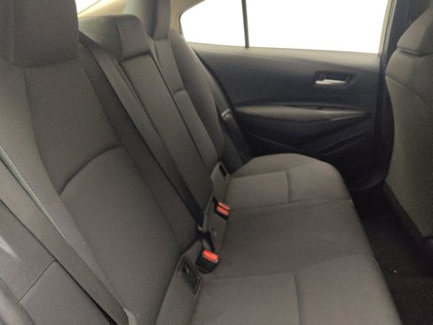 Used 2021 Toyota Corolla LE FWD image 19