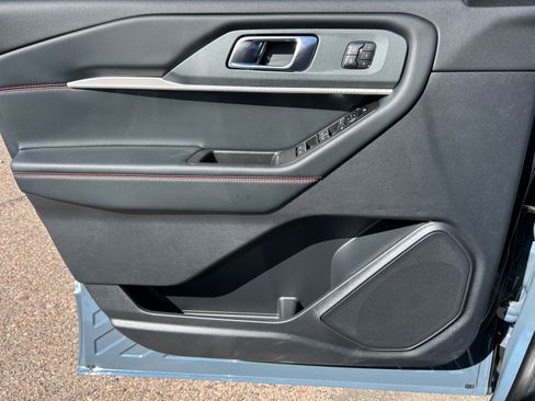 New 2026 Ford Explorer ST-Line w/ ST-Line Street Pack AWD/4WD image 13