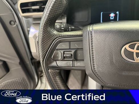 Used 2024 Toyota Tacoma SR5 AWD/4WD image 11