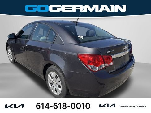 Used 2014 Chevrolet Cruze LS FWD image 2