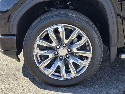 New 2026 GMC Sierra 1500 Denali w/ Denali Reserve Package AWD/4WD image 14