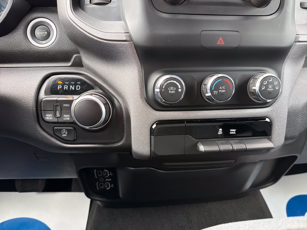 Used 2024 RAM 1500 Tradesman AWD/4WD image 25