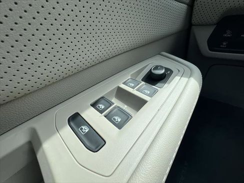 New 2026 Volkswagen Atlas SE AWD/4WD image 13