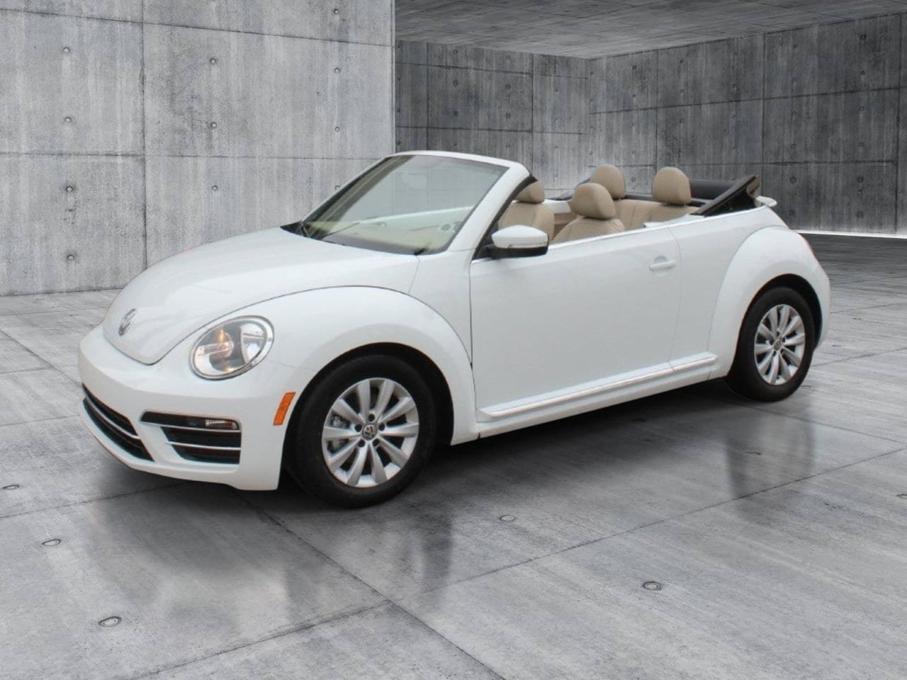 Used 2019 Volkswagen Beetle 2.0T S FWD image 11