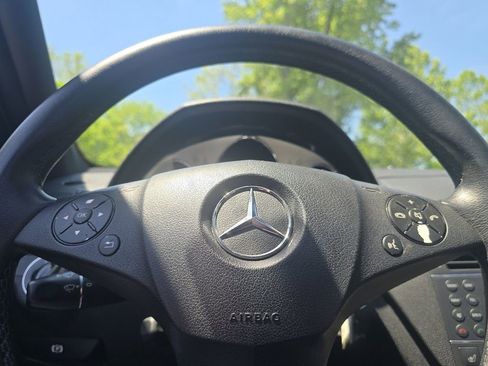Used 2009 Mercedes-Benz C 350 Sport image 26