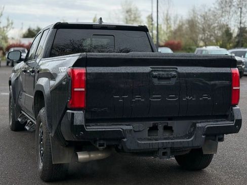 Used 2024 Toyota Tacoma TRD Off-Road w/ TRD Off Road Upgrade Package image 3
