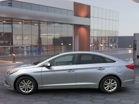 Used 2016 Hyundai Sonata SE image 4