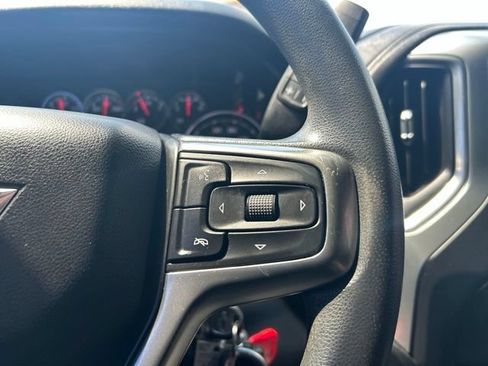 Used 2020 Chevrolet Silverado 1500 LT AWD/4WD image 21