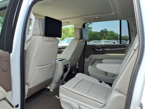 Used 2021 GMC Yukon XL Denali w/ Denali Ultimate Package AWD/4WD image 24
