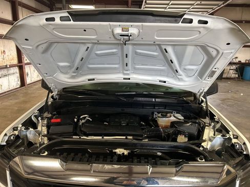 Used 2024 GMC Sierra 1500 Pro w/ Pro Value Package image 11