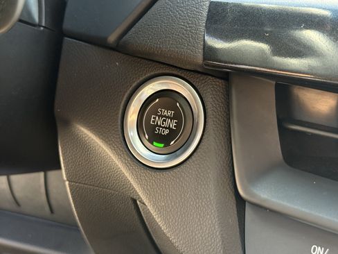 Used 2023 Cadillac CT4 Luxury RWD image 7