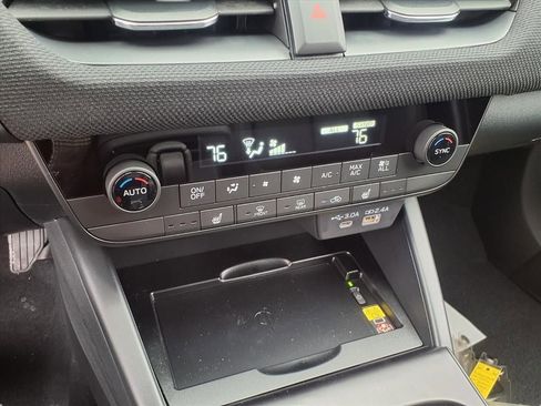 New 2026 Subaru Outback Premium image 8