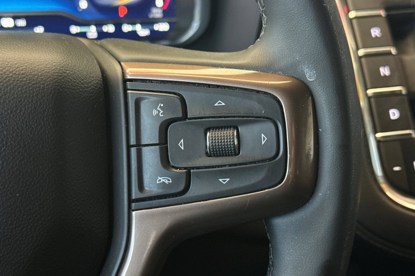 Used 2023 Chevrolet Tahoe High Country AWD/4WD image 29