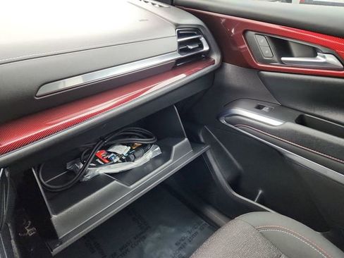 Used 2024 Chevrolet Traverse Z71 w/ LPO, Floor Liner Package image 44