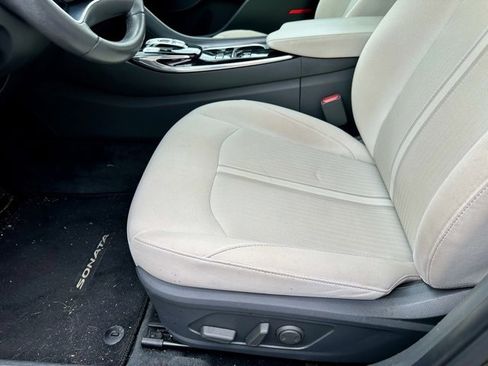 Used 2021 Hyundai Sonata SEL w/ Convenience Package image 14